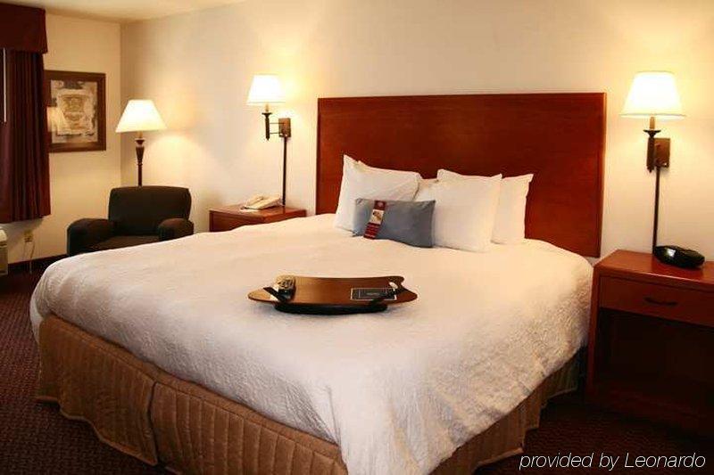 Hotel Hampton 3*
