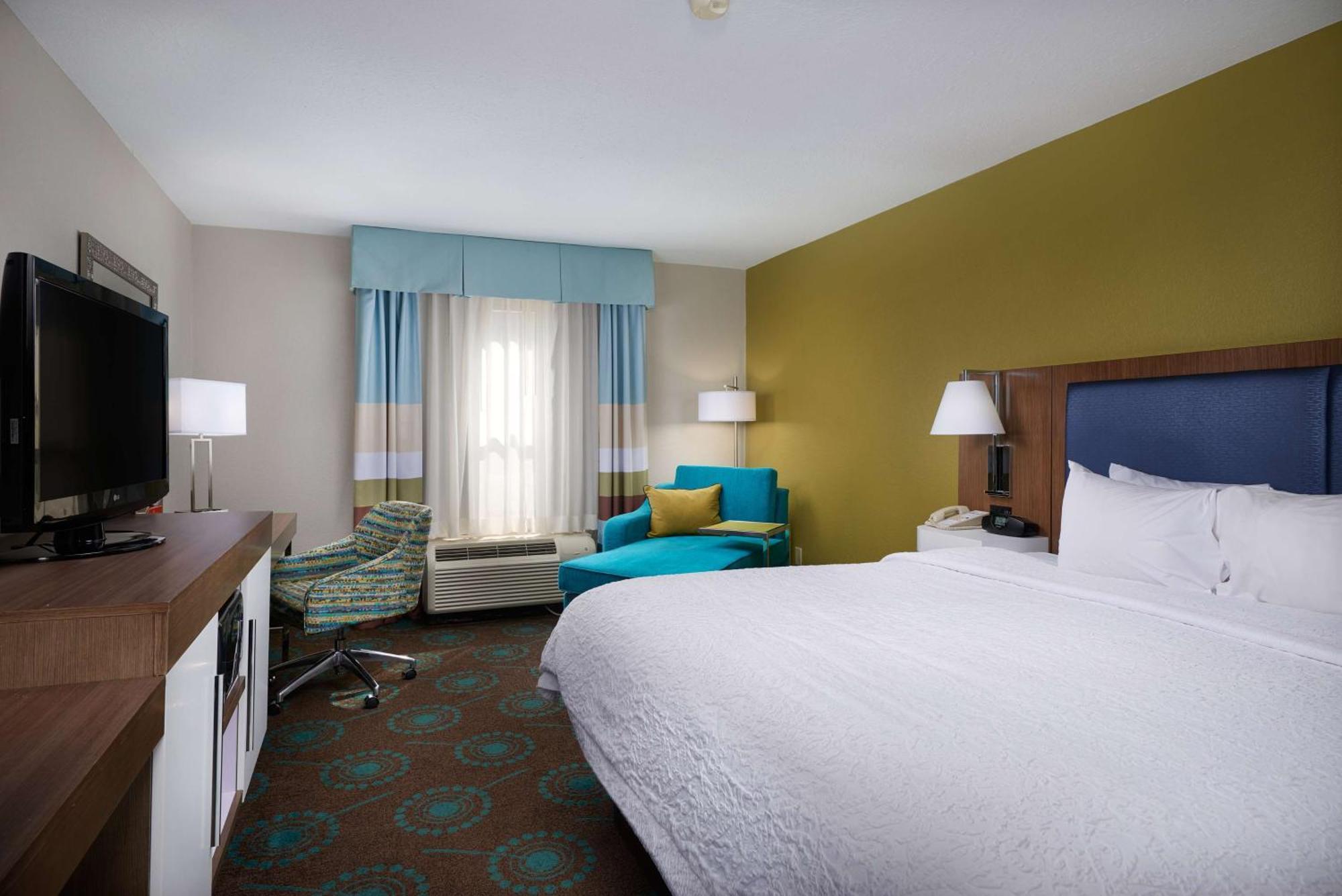 Hampton Hotel 3*